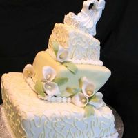 Topsy Turvy I've never done a 3-tier whimsical cake so I thought I'd give it a shot. The camera angle makes the cake look like it's...