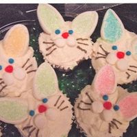 Bunny Cupcakes The 2nd set up cupcakes I did for Easter this year! For my daughter's class - ears are lrg. marshm. cut on the diag. then dipped in...