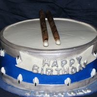 Drum Buttercream and fondant decor
