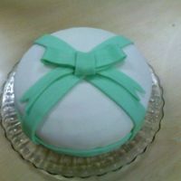 My Second Attempt At Mmf This is my second cake using MMF. I think it turned out relitivly well, but i had trouble with the bow. how do i get the MMF bow to dry and...