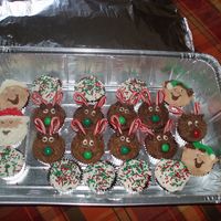 Santa And His Reindeer I made these cucpcakes for Christmas last year for my colleagues at work. I've been decorating cakes for a few years now for family...