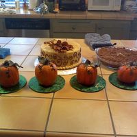 Pumkin Cakes For The Littles All Together(Newbe) pumkin spice, bc, gum paste, luster dust, 4th cake exerience. love it