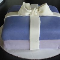 Gift Box Cake 