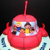 Little Einstein And Rocket Made this cake for a little boy who dreams about being one of the kids in Little Einstein. So here he is, in the rocket together with the...