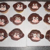 Monkey Cupcakes Thanks again to the book Hello Cupcake for the idea for these. Chocolate icing, jimmies for the hair, mini Oreo halves for the ears with...