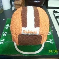 100_1186.jpg This is the front view of the football halmet.