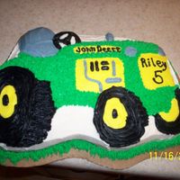 Tractor Cake My version of John Deere. I think I looked at a couple of different pictures on CC to come up with the final "design" My nephew...