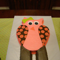 Look Whooo's Turning Two I made this for my neighbor's daughter who was having an owl party for her 2nd birthday.