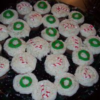 Holiday lemon cream chees cupcakes with cream cheese icing