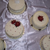 Simple Christmas Cakes 6" Christmas cakes decorated with buttercream icing and buttercream flowers. Dark & light fruit cake, cherry cake, apricot raisin...