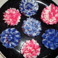 Hydrangea Cupcakes Red velvet cake w/ BC icing.