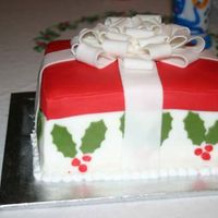 Christmas Package ...decorated this cake in 30 minutes....its a bit of a rush so its not perfect, as you can see the bow did not have enough time to fully...