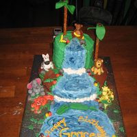 Jungle Cake Had so much fun making this cake for my daughter! lots of ideas from cc,thanks!