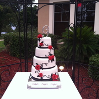 Black, White, Red 6, 8, 10, 12 inch rounds. Bride saw rowingmom's cake on this site and asked me to try to duplicate it. Thank you rowingmom!