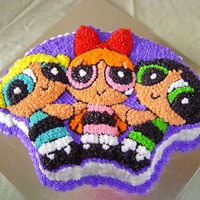Power Puff''s Delicioso This cake is a vainilla ponque covered with butter cream. It is delicious and so simple to make.
