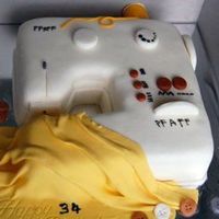 Sewing Machine Cake 