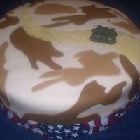 100_0744.jpg Sand Fatigue cake with American Flag ribbon and graham cracker dirt road.