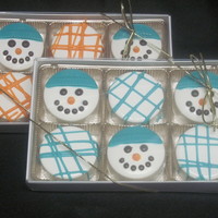 Snowmen Chocolate Covered Oreos Christmas gifts. Molds from SpinningLeaf.