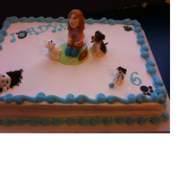 Dogs Cake with Buttercream and fondant doggies