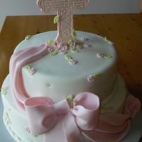 First Holy Communion Inspiration for this cake came from lvin28