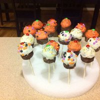 Cake Pops! Made with Oreos! Super yum!