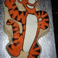 Tigger a tigger cake for lee