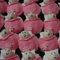 Floral Baby Cupcakes to add an even more girly look to your baby cupcakes! :D