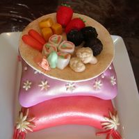 My First Pillow Cakes okay, I know you think I'm a doofus for putting food on top of a pillow cake! This was for my daughter's dinner party. she was...