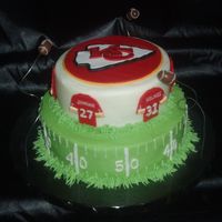 Kansas City Chiefs buttercream with fondant decorations