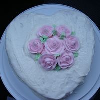 Heart Cake With Royal Icing Roses This is a 10" heart cake pan, I used the Magnolia Bakery icing for this cake which is quite sweet and a bit runny. I made the roses...