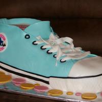 Converse/ Chuck Taylor Just another shoe cake on here but its my first converse. It was fun!