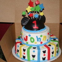 Mickey Mouse Buttercream Icing with Fondant Accents.. Thanks to all on CC for Ideas