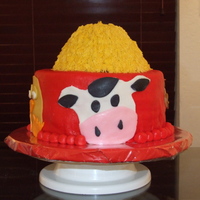 Barnyard Animals Hi, my son is 3!! 10inch choc and vanilla cake w/ bc choc chip filling covered in mmf, animals are mmf and haystack is bc! TFL, Tara