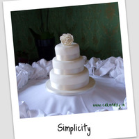 Fantasy Flower Cake In Ivory 