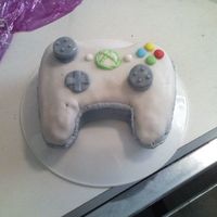 Grooms Cake - Xbox 360 Controller This is the controller that went on top of the cake I made as my brother's grooms cake. He pretty much left it up to me but siad he...