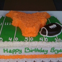 Long Horn Cake This cake was made for a friend who loves this team