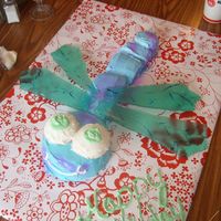 Dragonflies done for my moms b-day she LOVES dragonflies, the wings are made from sugar.
