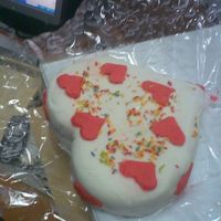 Val_Cake.jpg valentine cake