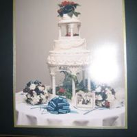 Helena's Wedding Cake 3 tier wedding cake with flowers and fountain