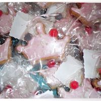 Tiara Cookies I made these for a 1st birthdaytell me what you think.