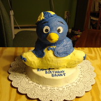 Backyardiagans Pablo Birthday Cake I didn't get a picture of the totally finished cake with the propeller, but this turned out very cute for a 3 year old birthday party...