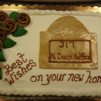 Dsc02709.jpg This was for a friends housewarming. This was the first cake that I sold!