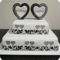 Sophisticated Love Black and White put a different spin on this romantic cake.