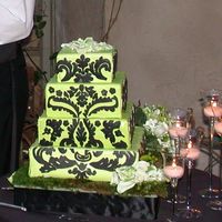 Jackie's Cake Lime Fondant with Black Damask Chocolate Design
