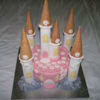 Dayzie Castle This is my 3rd Cake I made an this gave me the cake making bug.