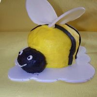 Little Bumble Bee A little smash cake for my son's 1st birthday. He slowly picked the black frosting off then smashed the whole thing in his mouth. So...