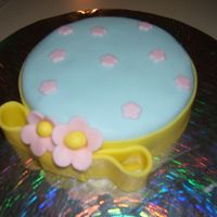 Just For Fun I had some batter and fondont left over and needed the practice, thought it came out cute.