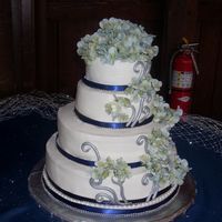 Hydrangea Wedding Cake 