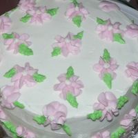 Flowers Wilton class I, pink drop flowers with leaves. Second cake done.