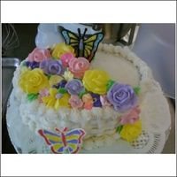 2_1216562580.jpg First crack at flowers and basket weave.